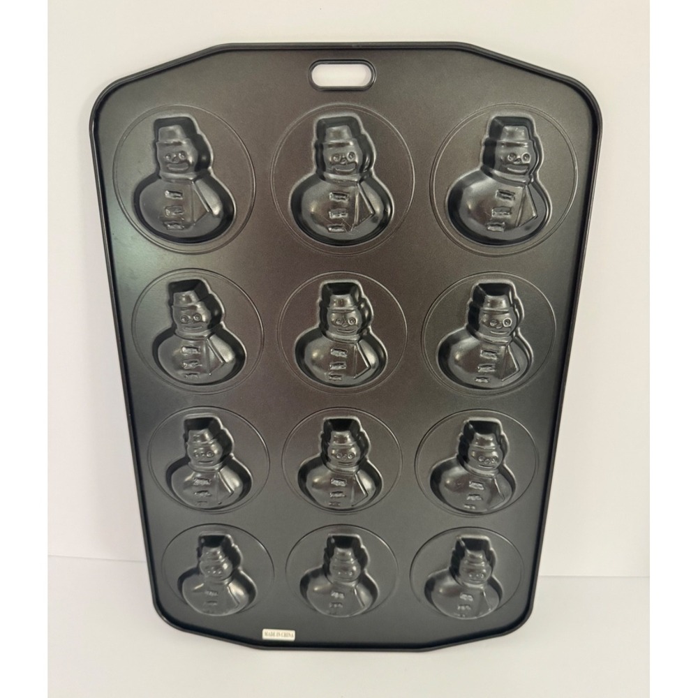 Snowman 12 Cup Nonstick Muffin Cupcake Pan Holiday Winter Baking Mold Dark Gray